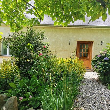 Les Brassins Du Dillon Villa Moyon Exteriör bild